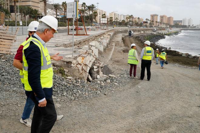 Obras de la nueva escollera de la Avenida Marítima