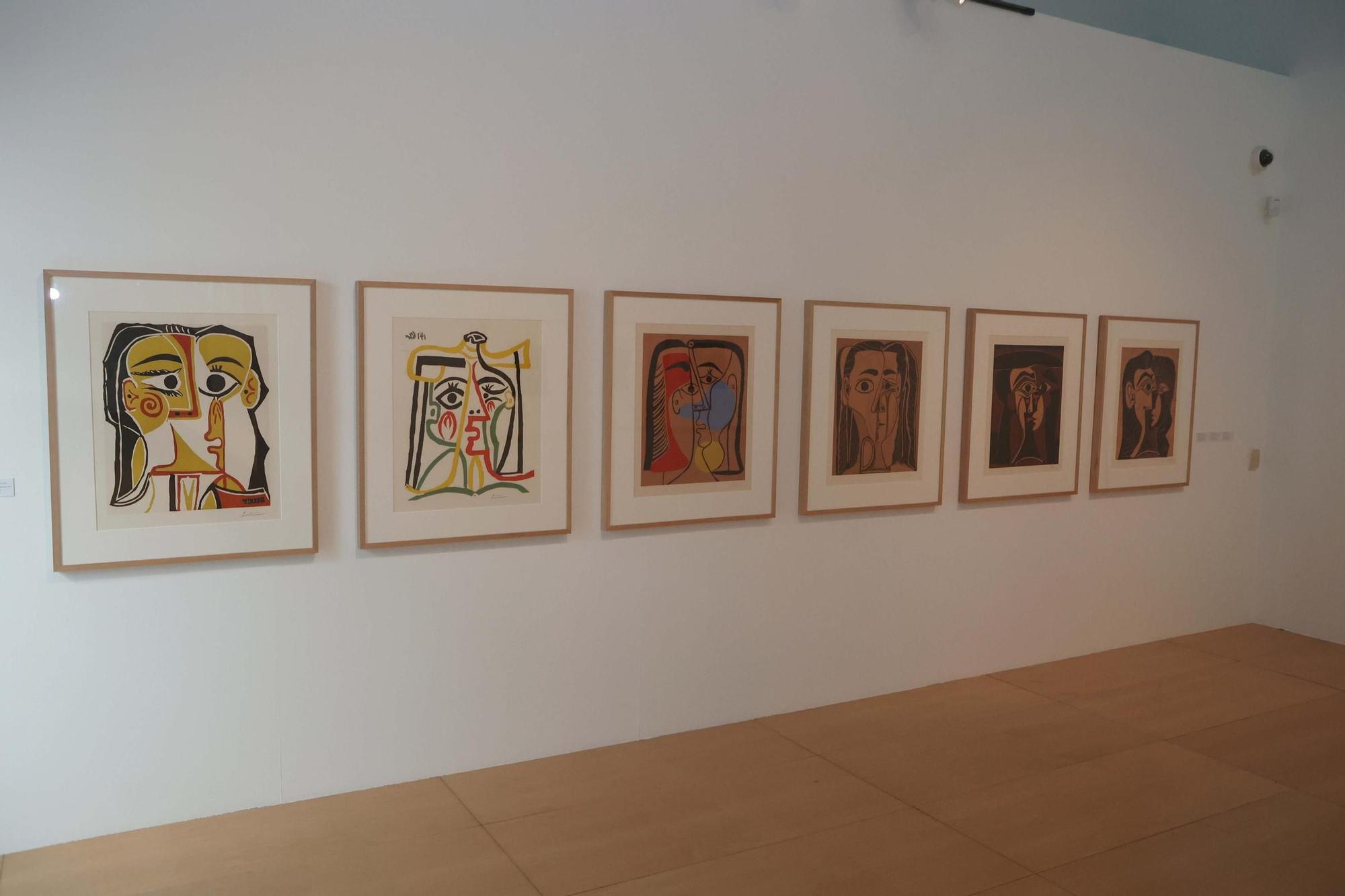 Inauguración de la exposición 'Compromiso con el arte' en A Coruña