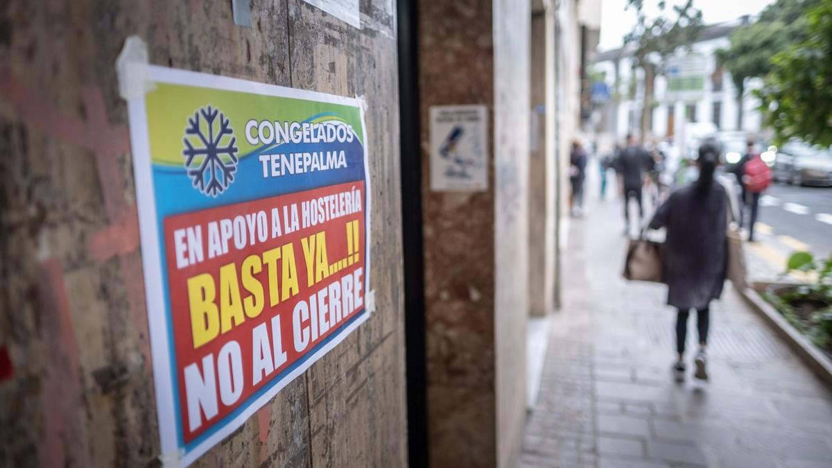 Protestas de los hosteleros contra las nuevas restricciones sanitarias en Tenerife