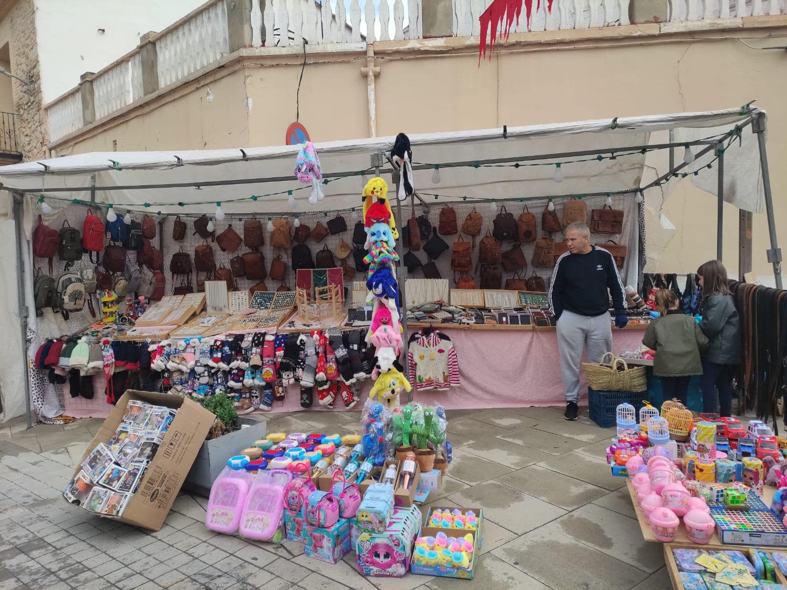 Las imágenes del porrat de Sant Antoni de Benirredrà-Gandia