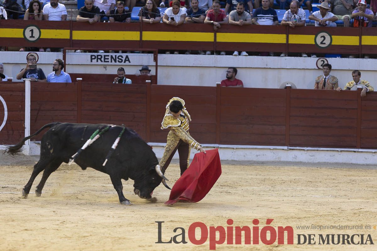 Tarde histórica en Abarán con la alternativa de José María Trigueros y el indulto de Tomás Rufo, junto a Castella salieron a hombros