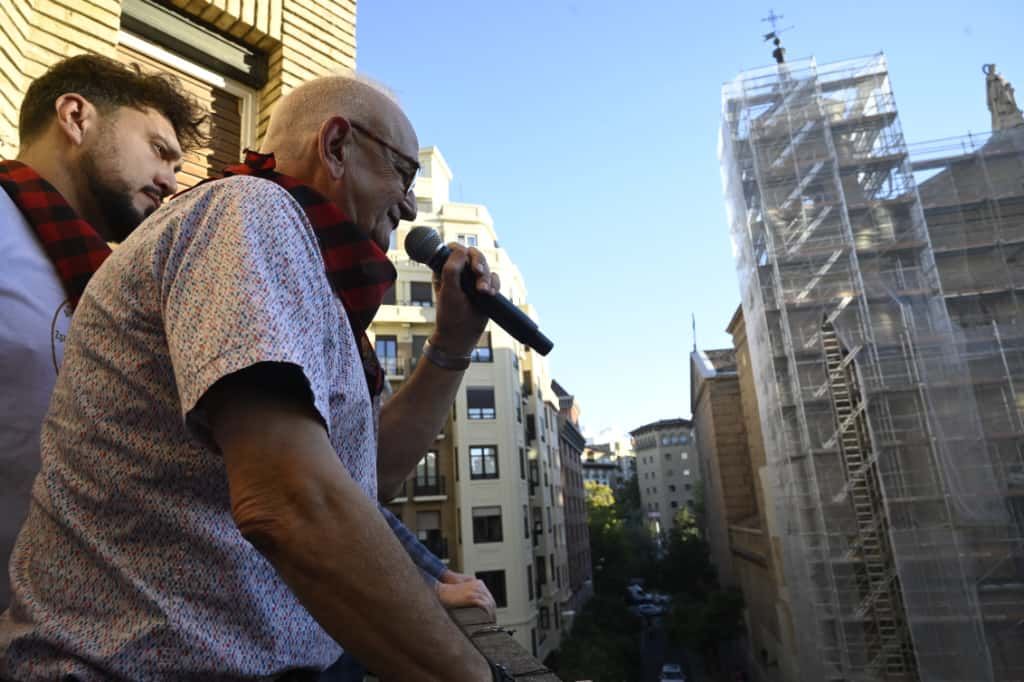 En imágenes | Primer día de las Fiestas del Pilar con las peñas y el pregón