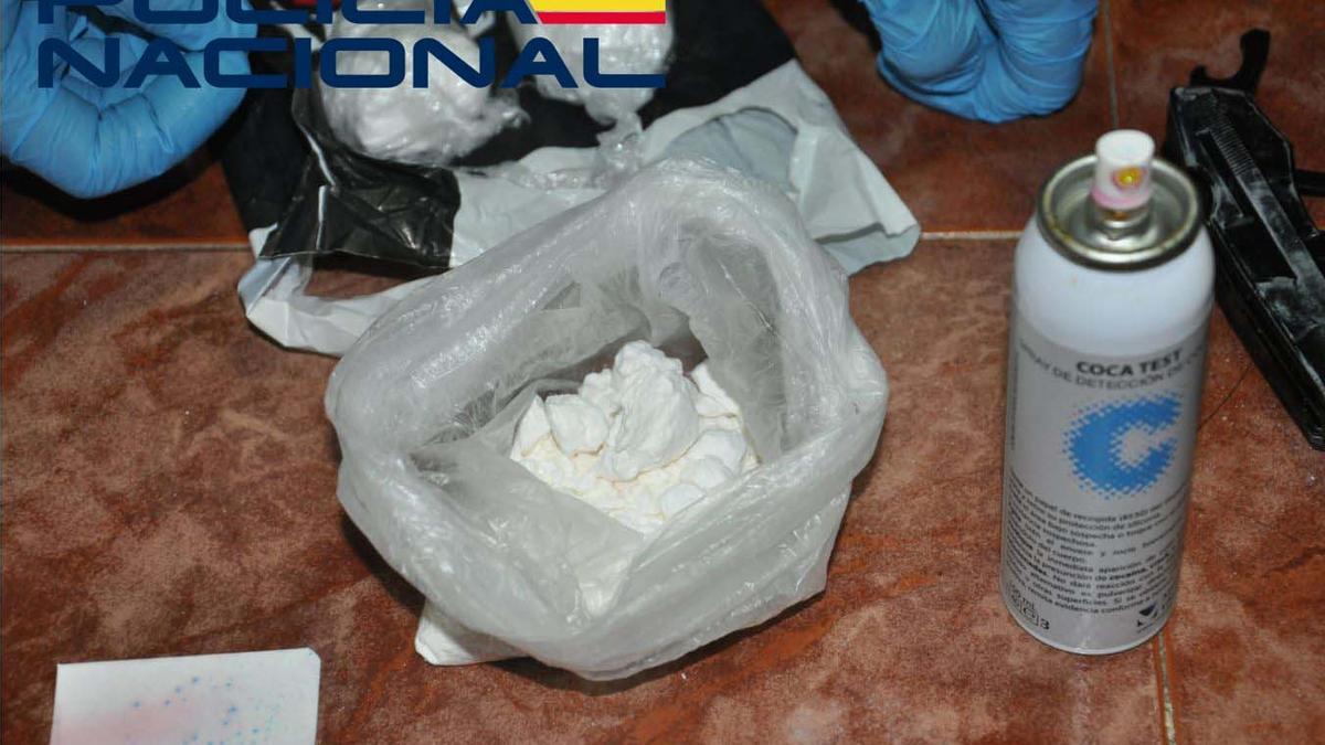 VIDEO | Operación de la Policía Nacional contra la droga y la protistución en Alzapiernas, en Cáceres