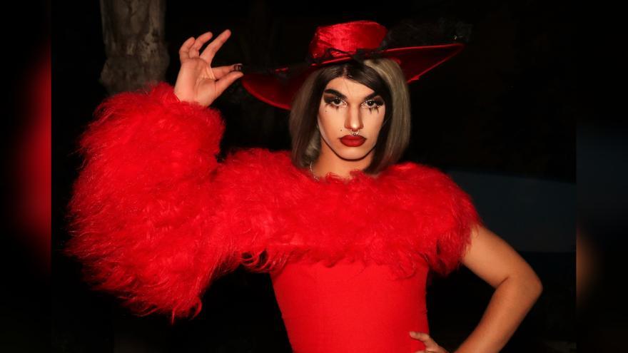 Ecodelantro, la drag queen más fuerte de Castellón: &quot;Quien viene a nuestras fiestas, repite&quot;