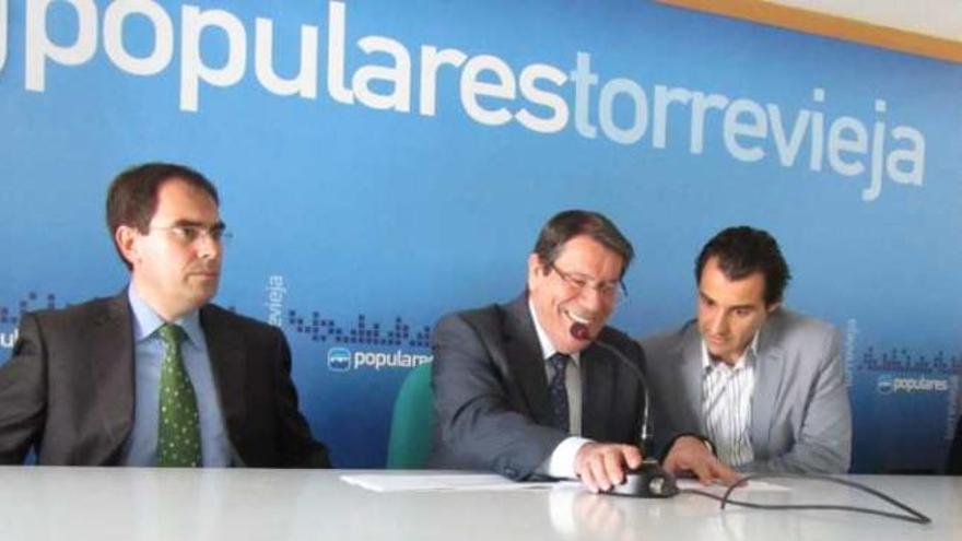 Joaquín Albaladejo, Pedro Hernández y Eduardo Dolón ayer.