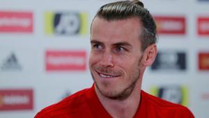 Gareth Bale en rueda de prensa con su selección.