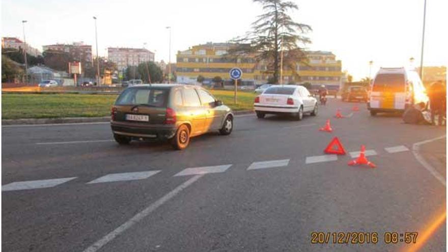 Una mujer resulta herida en un accidente entre un coche y un ciclista en Badajoz