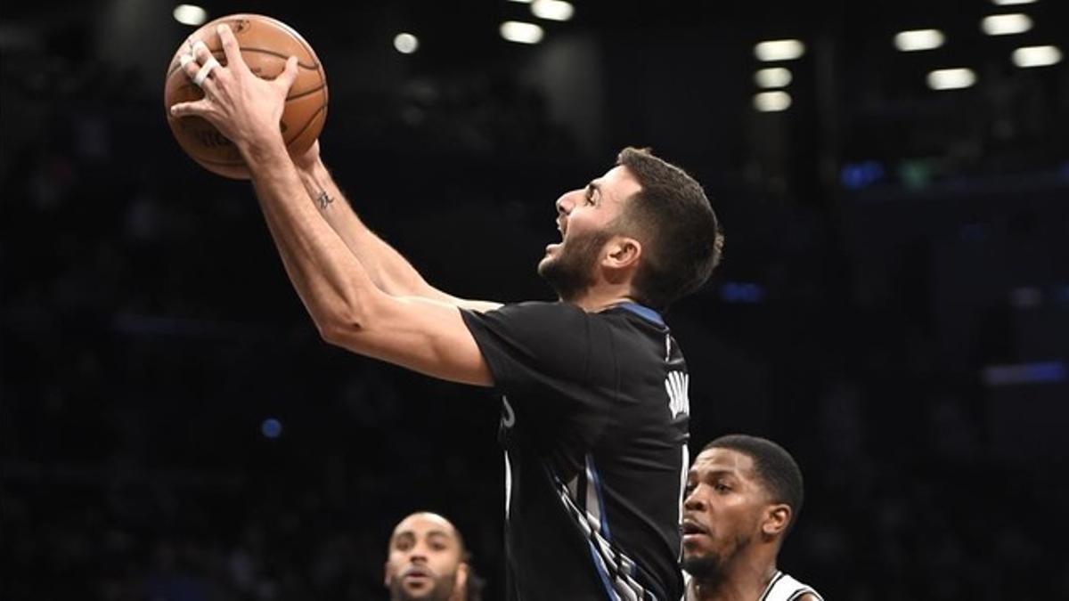 Ricky Rubio, durante una acción del encuentro ante los Nets