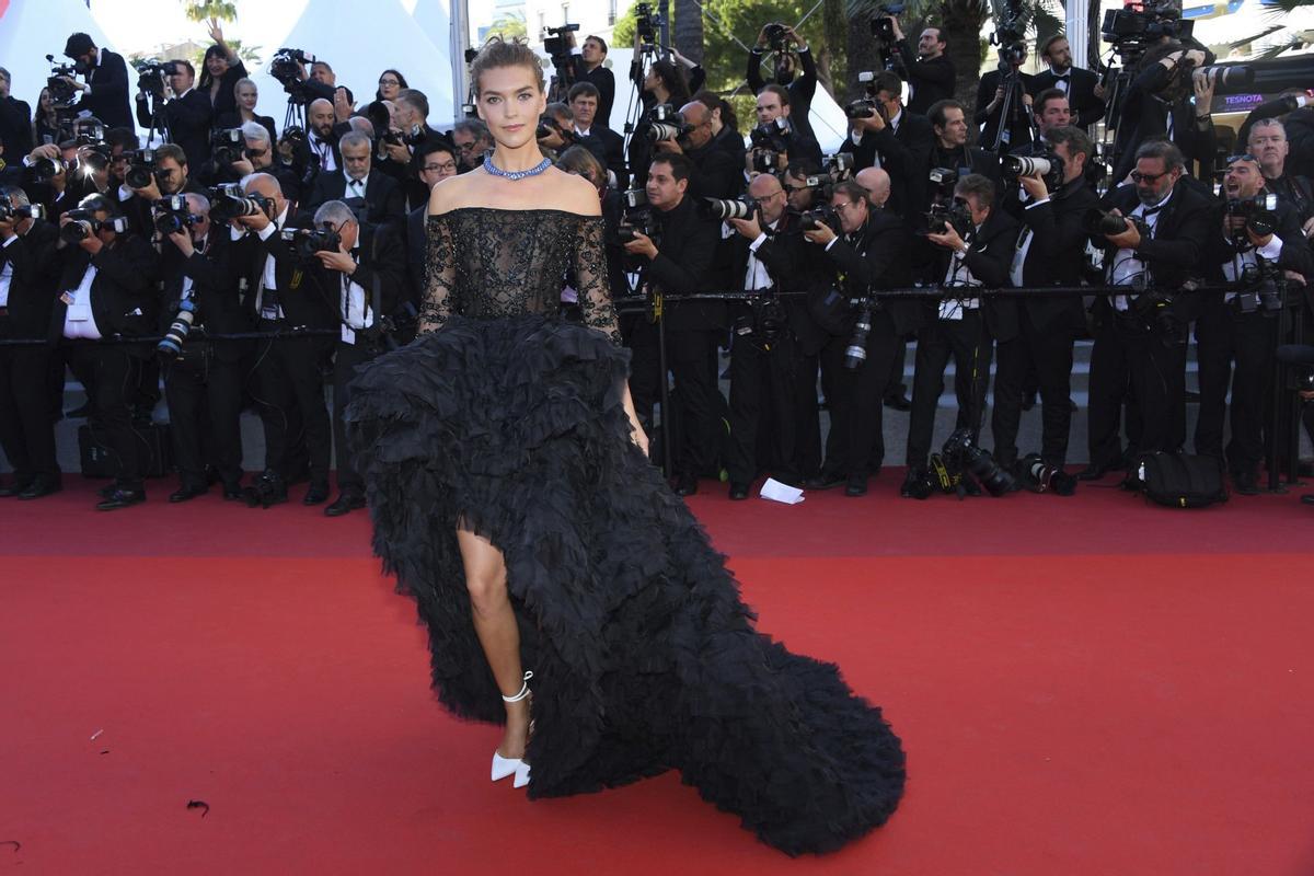 Vestidos a todo color en el Festival de Cine de Cannes: Arizona Muse