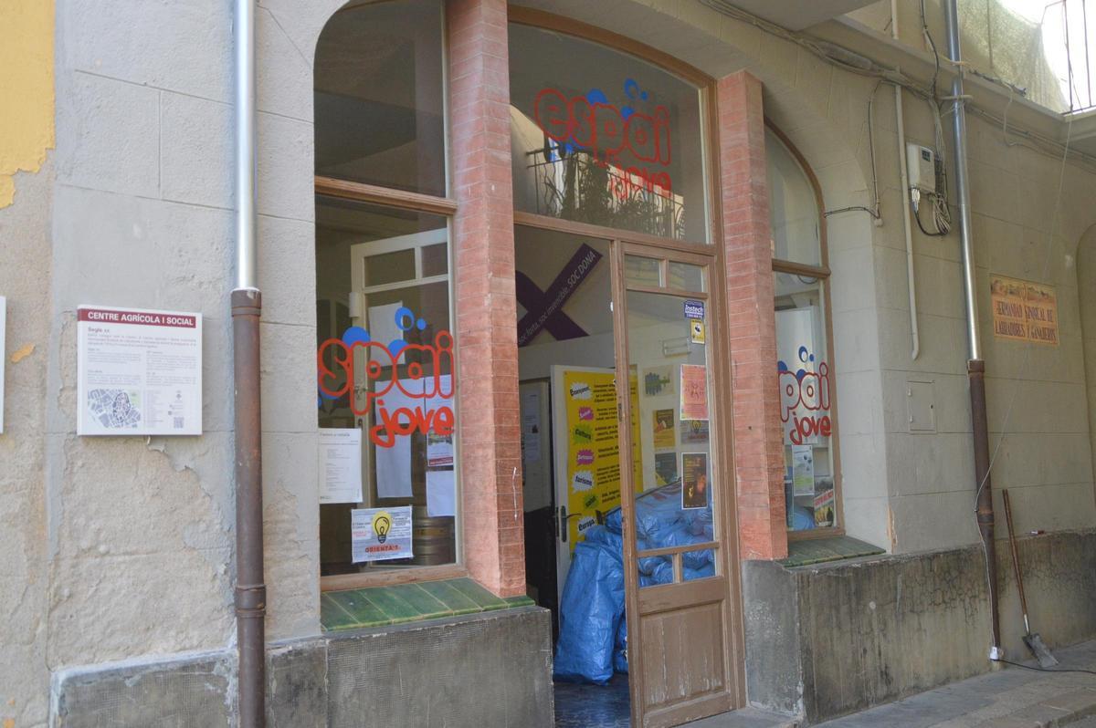 L'entrada de l'edifici.