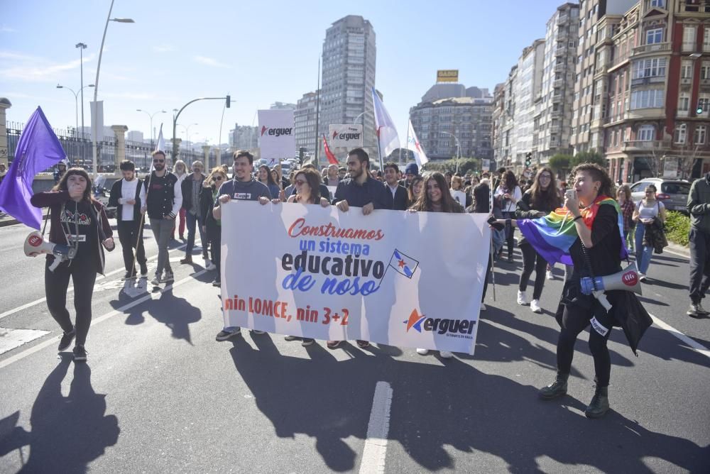 Protestas durante la huelga de enseñanza