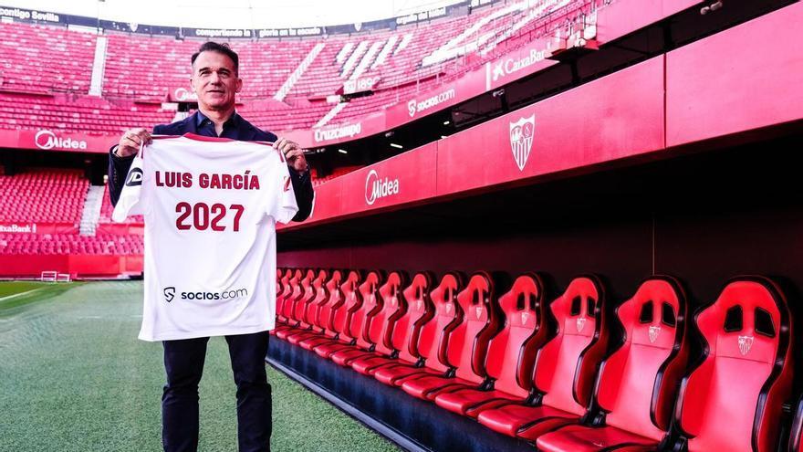 Oficial: Luis García Plaza, nuevo entrenador del Sevilla FC hasta junio de 2027
