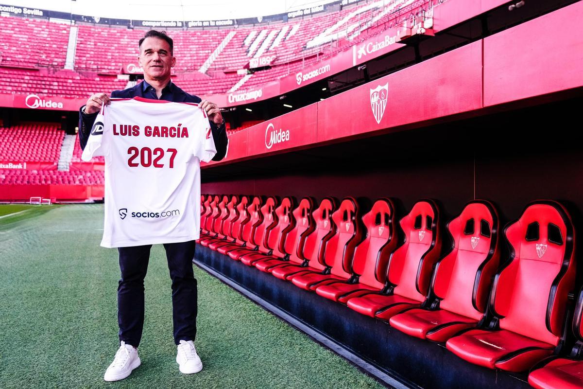 Luis García firma con el Sevilla FC hasta 2027