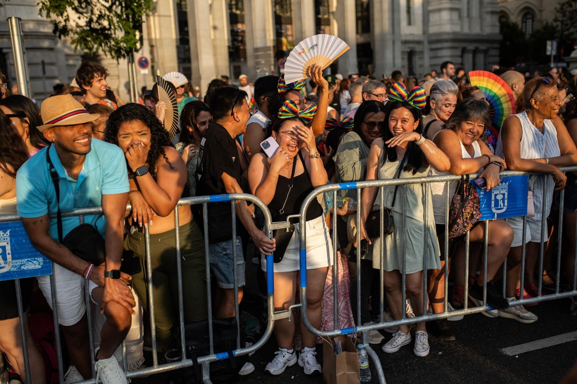 La marcha del Orgullo en Madrid, en imágenes.