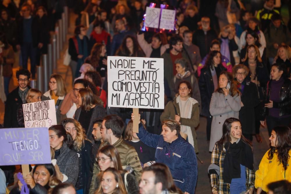 25-N: Demo gegen Gewalt an Frauen auf Mallorca