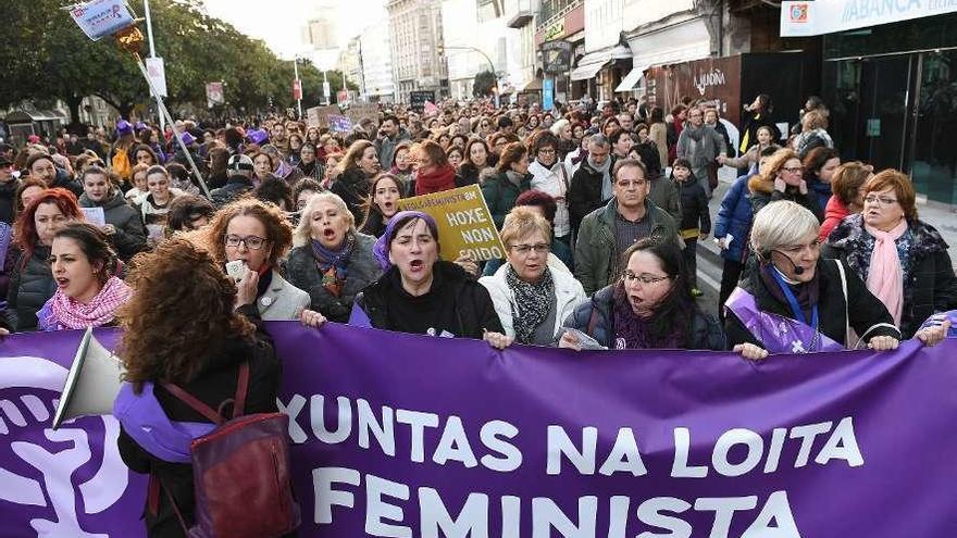 Un momento de la protesta del pasado 8 de marzo en A Coruña a favor de los derechos de las mujeres.