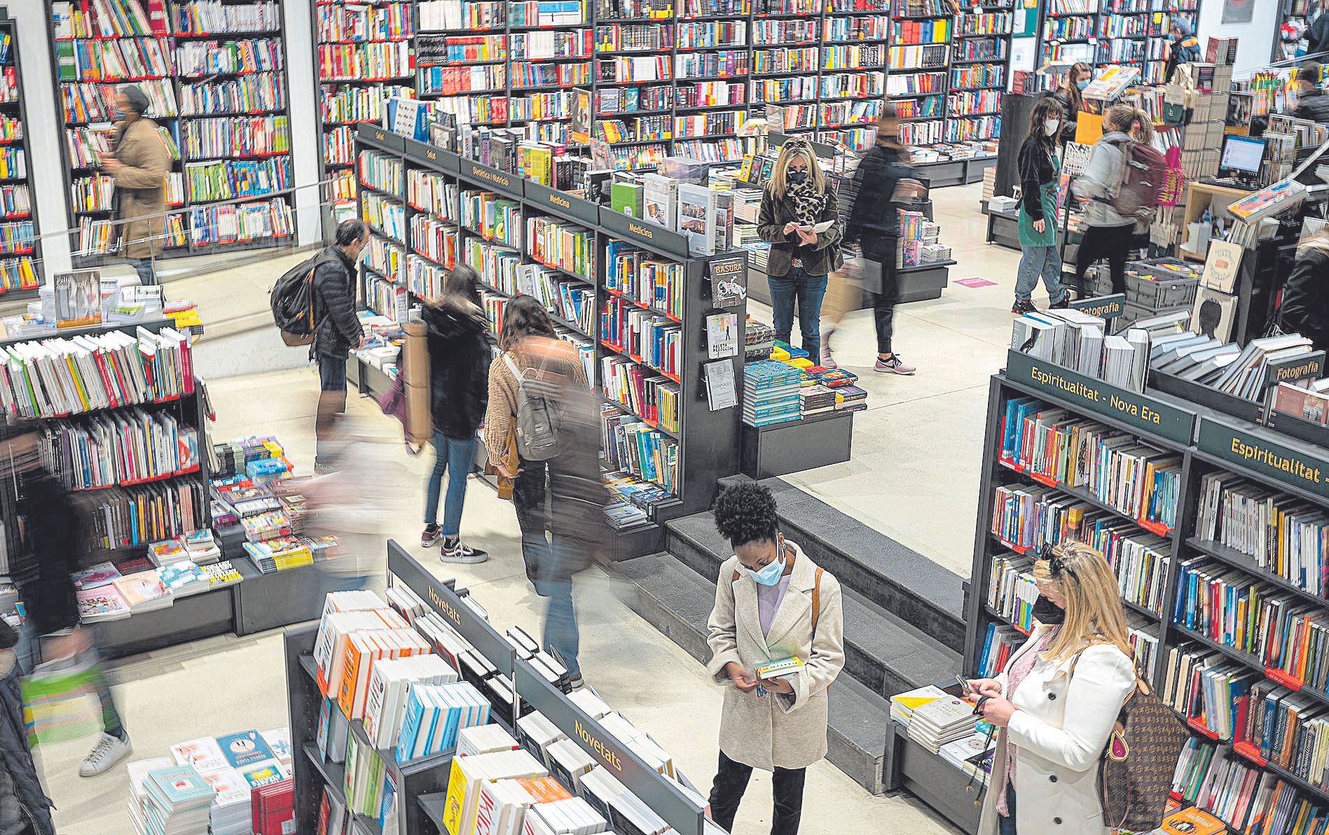 Los 10 libros que arrasan en ventas este 2023