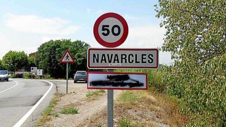 El rètol d&#039;independència de Navarcles ja té pintades