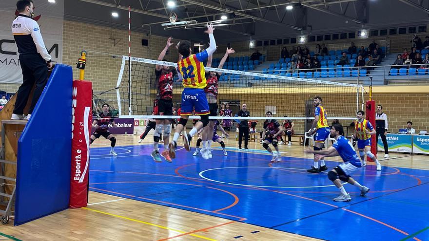 Conectabalear CV Manacor se hace fuerte en casa para superar al Léleman Conqueridor