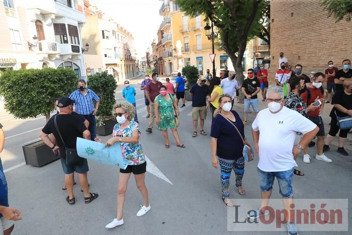 Totana protesta ante su vuelta a la fase 1