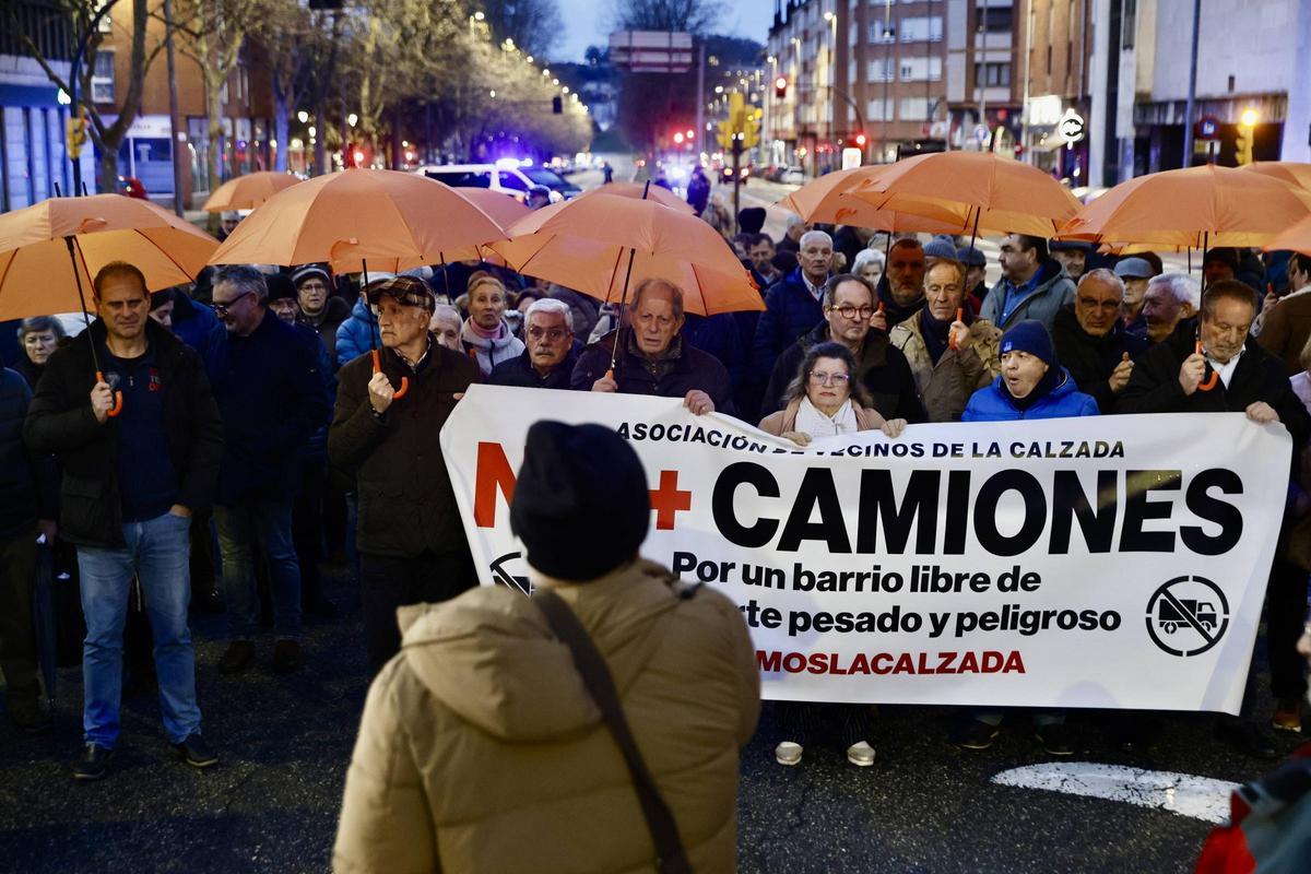 Octava concentración en Cuatro Caminos sin respuesta institucional al paso de camiones: “Llegaremos hasta donde haga falta”