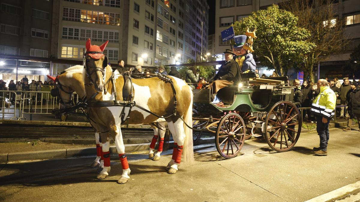 Caballos portando el Meco.
