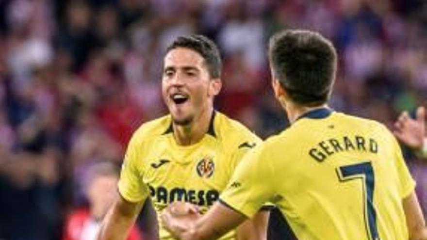 Fornals celebra su gol con Gerard Moreno, ayer.