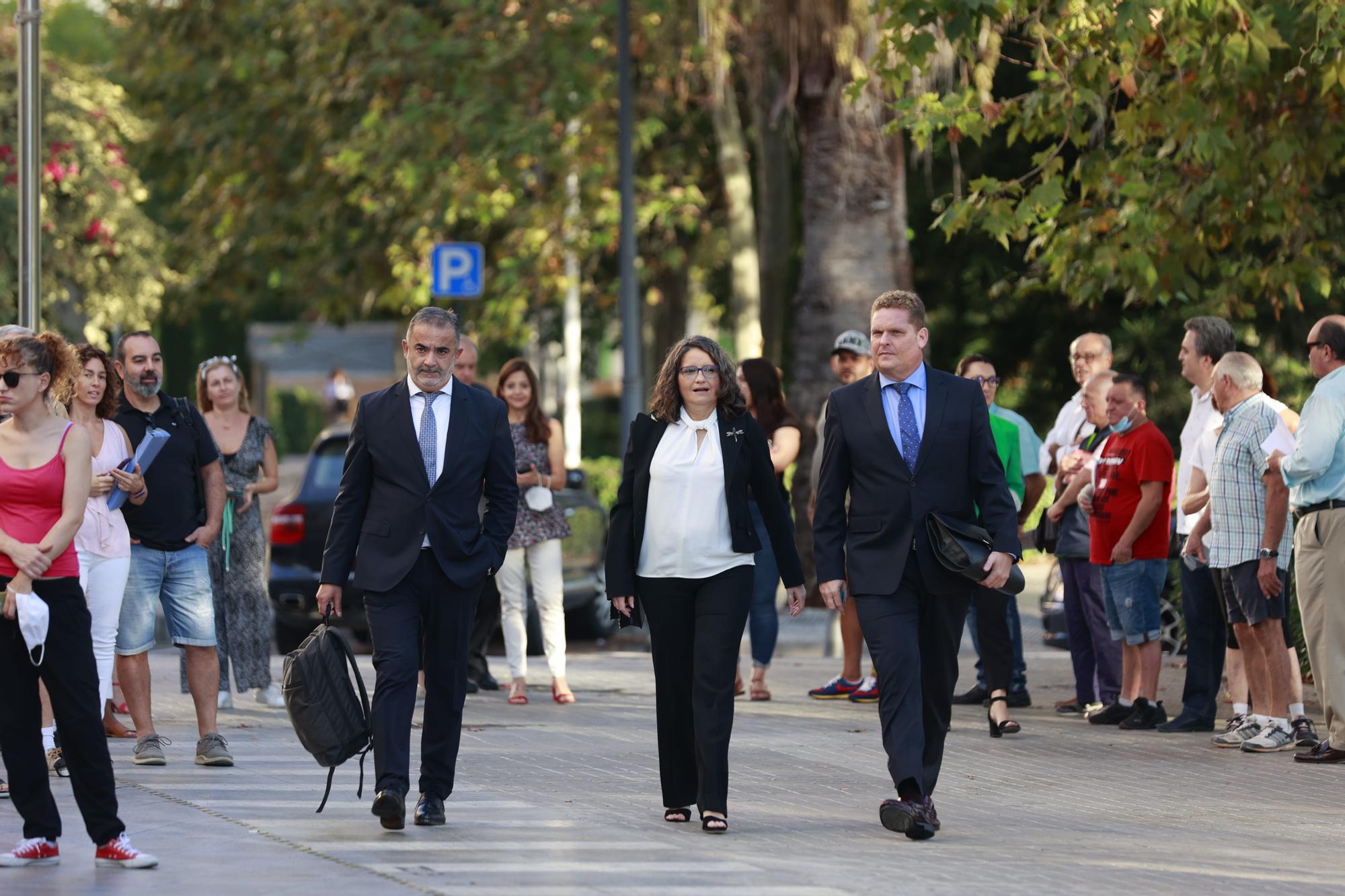 Así ha sido la llegada de Mónica Oltra al juzgado