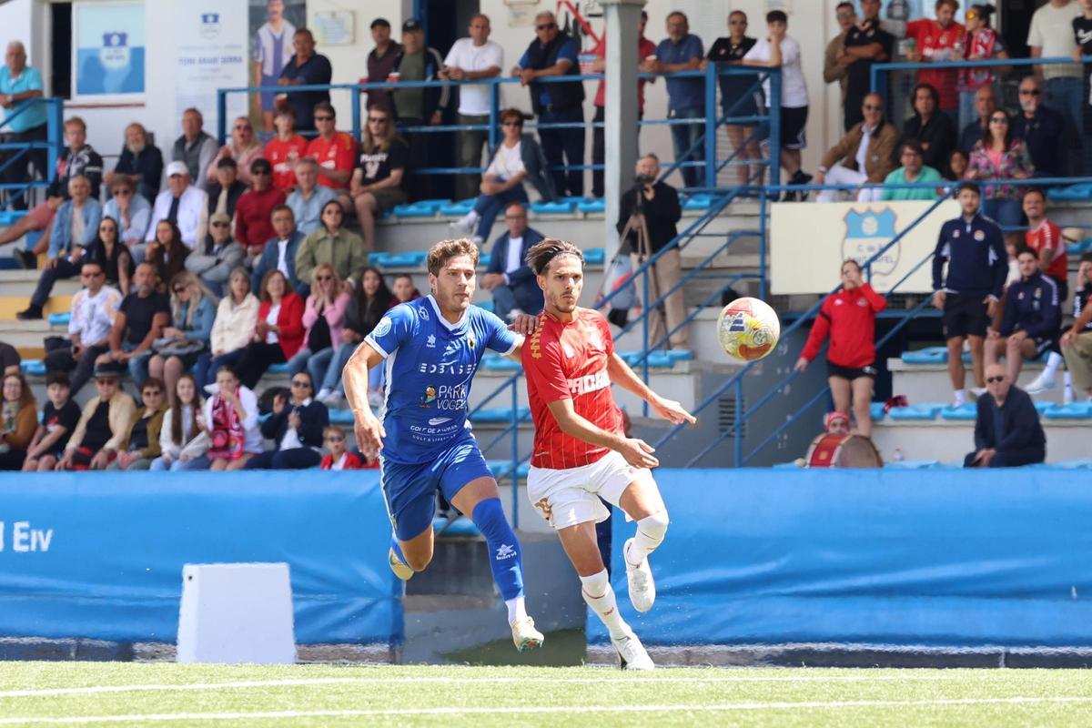 Imágenes del empate de la SD Ibiza ante el CE Andratx por 2-2 en Sant Rafel