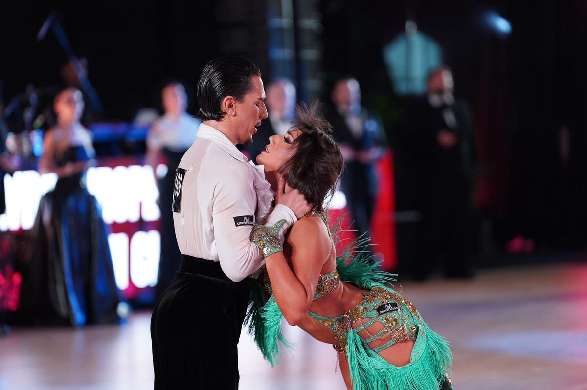 La pareja de campeones alicantinos, en plena acción.