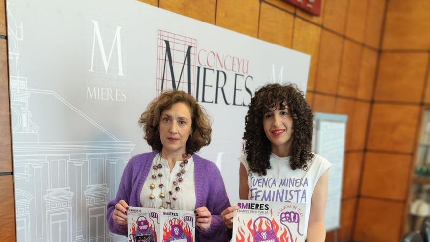Por la izquierda, la responsable del Centro Asesor de la Mujer, Sonia Díaz y la concejala Nuria Rodríguez durante la presentación del 8-M.