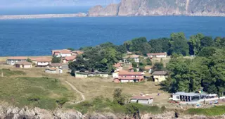 La Perlora del futuro: uso turístico, gestión privada y mucha casa nueva