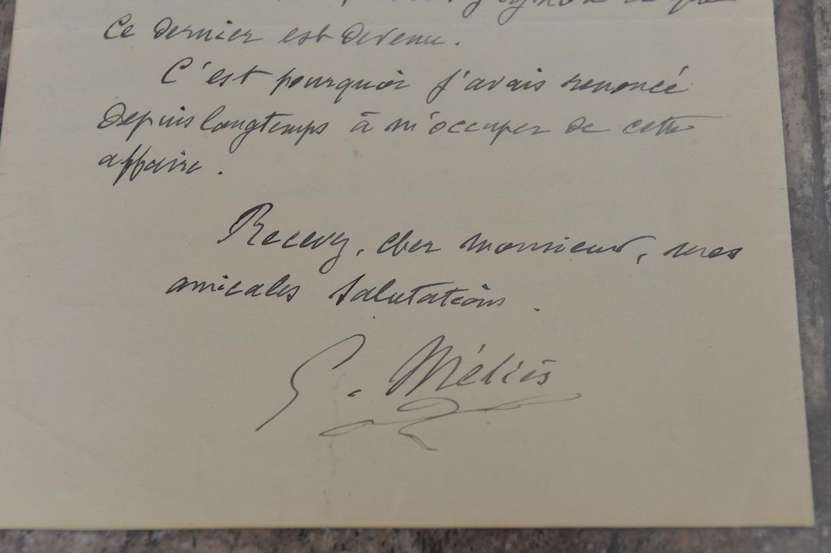 Un extracto de la carta manuscrita de Georges Méliès, en el que se puede observar su firma.