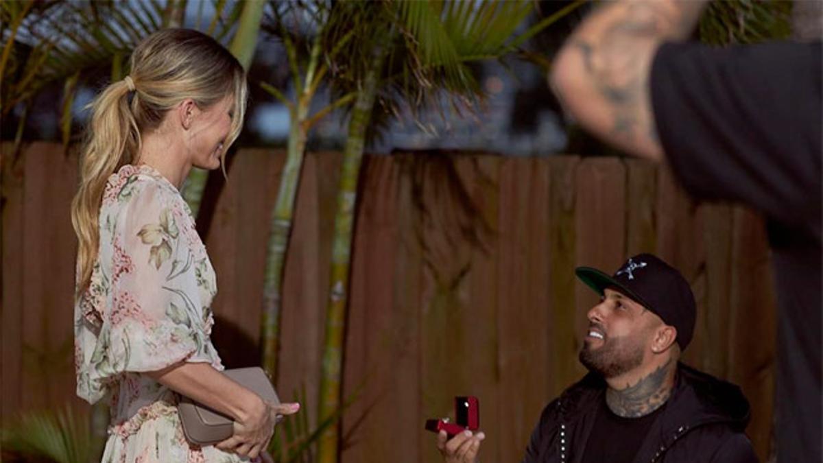 Nicky Jam le pide matrimonio a Cydney Moreau en San Valentín