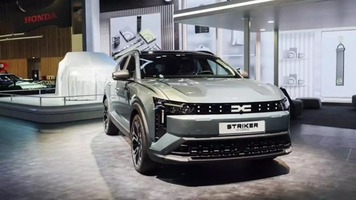 El Dacia Striker se muestra por primera vez en París y abre pedidos desde 22.720 euros