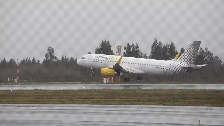 Estos son los vuelos cancelados por la huelga en el aeropuerto de Santiago