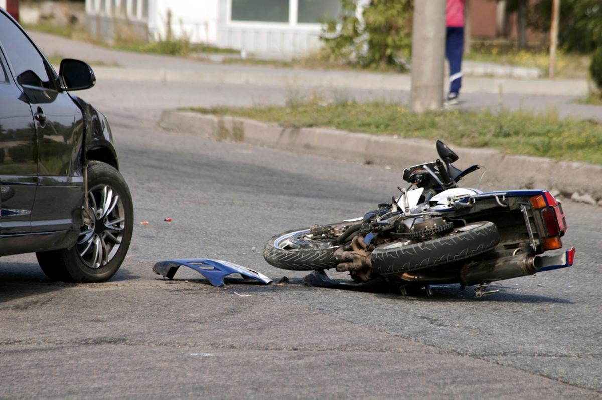 Mor un motorista al xocar contra un cotxe a la C-31 a Pals