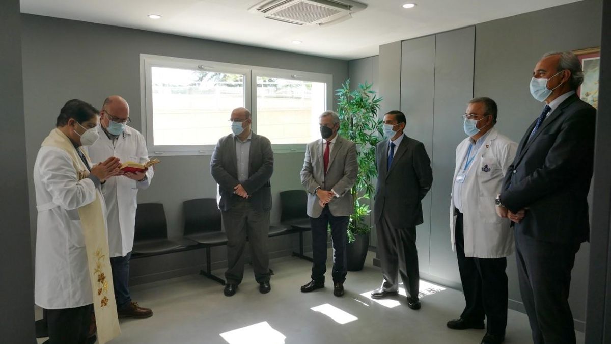 Inauguración de las nuevas instalaciones del laboratorio y banco de sangre del hospital San Juan de Dios.