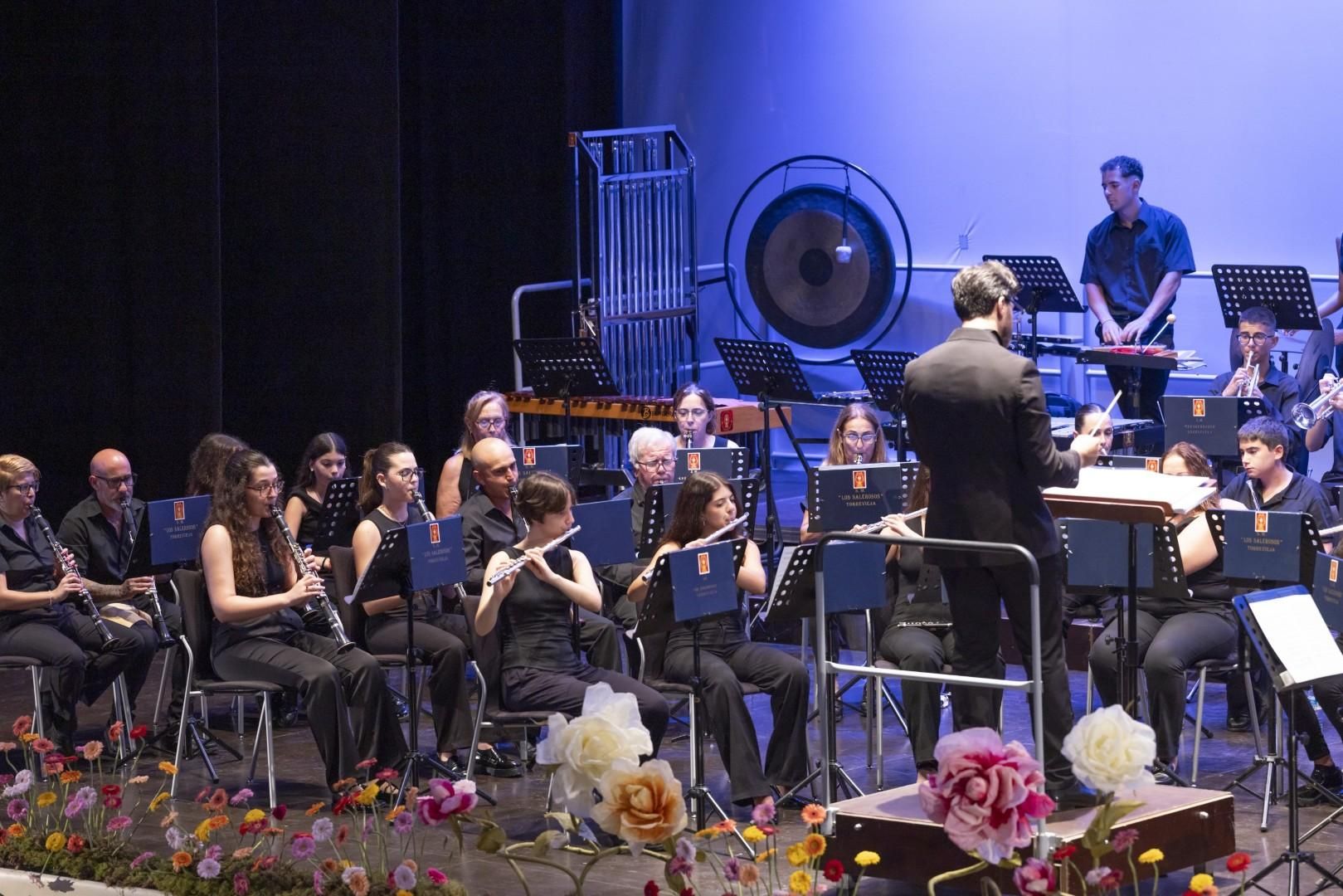 Las bandas de música de Paiporta y Catarroja, protagonistas del Festival Internacional de Bandas Ciudad de Torrevieja
