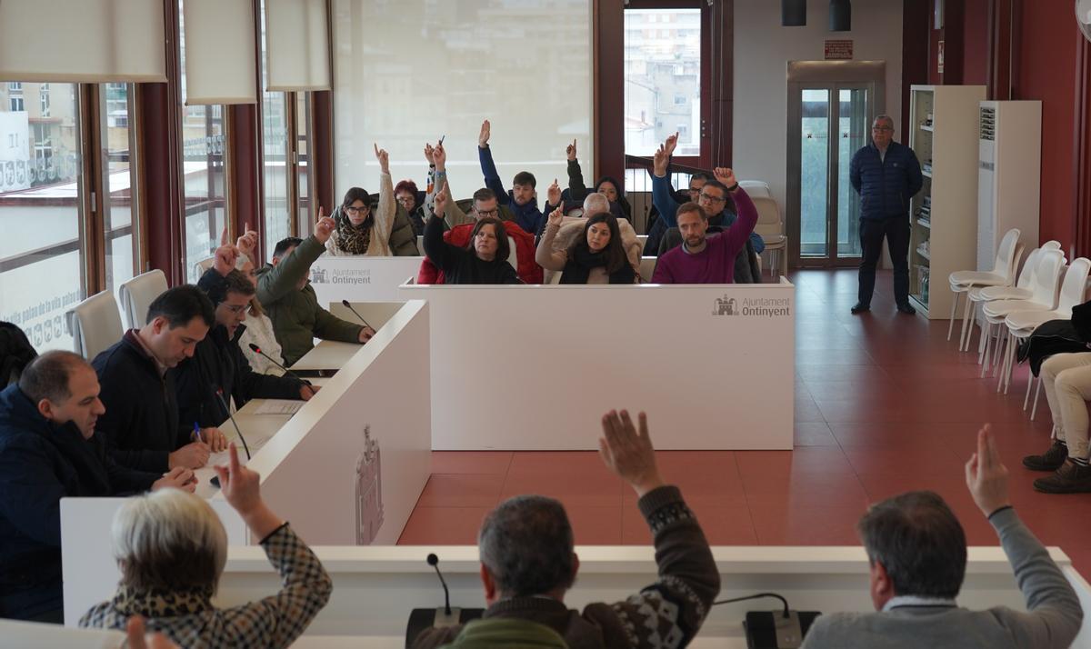 Votación celebrada en la sesión extraordinaria del Ayuntamiento de Ontinyent.