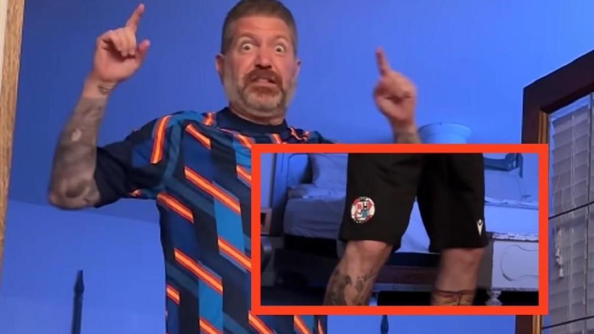 El influencer, durante uno de sus últimos vídeos vestido con un pantalón del Zamora CF.