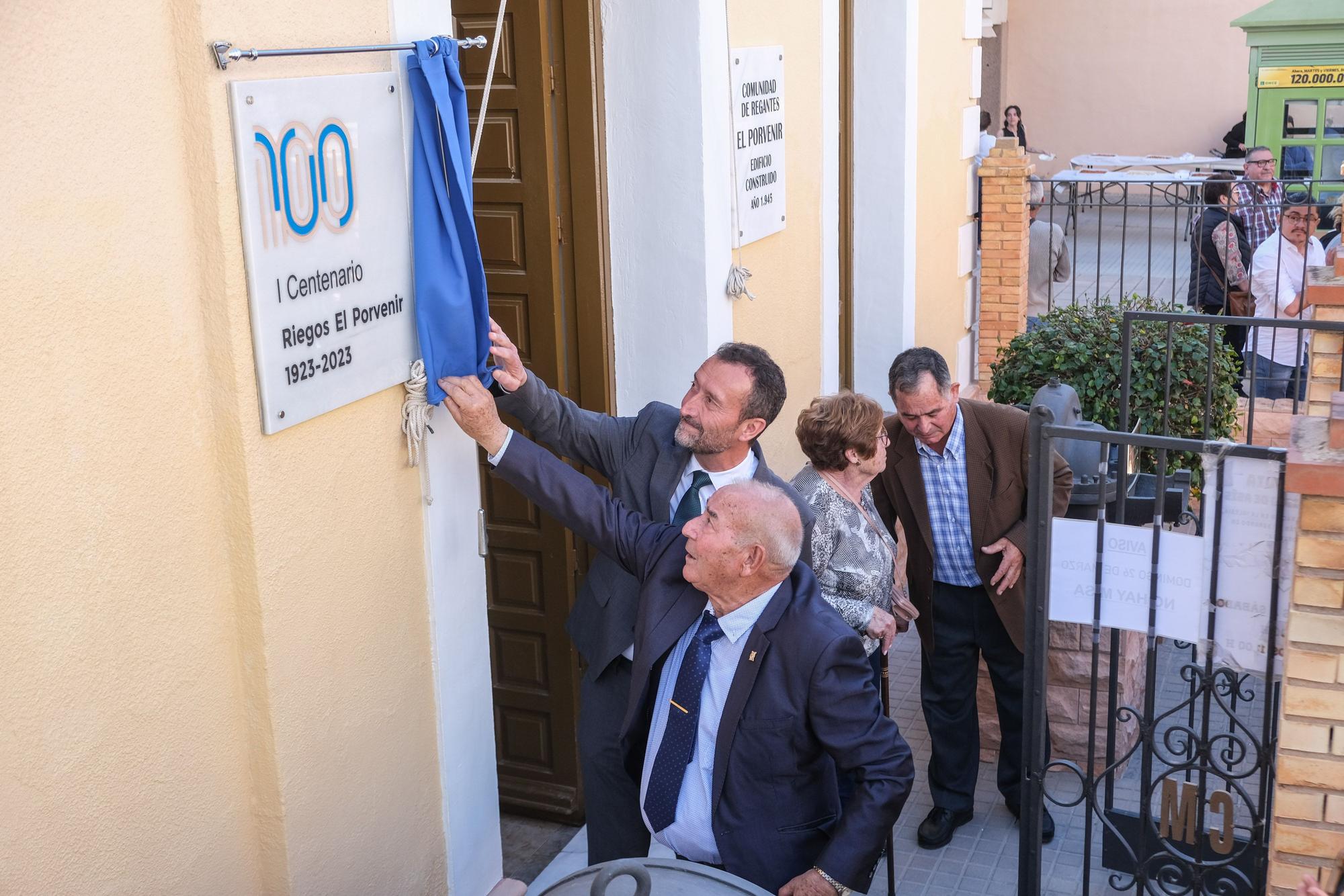 El alcalde de Elche anuncia la concesión de la medalla de plata del Bimil.lenari a Riegos El Porvenir