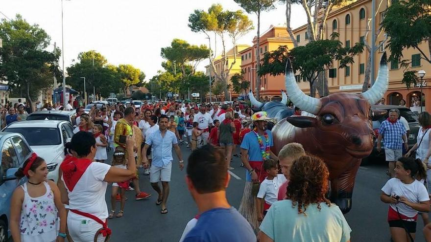 El evento contó con la participación de decenas de vecinos, de todas las edades.