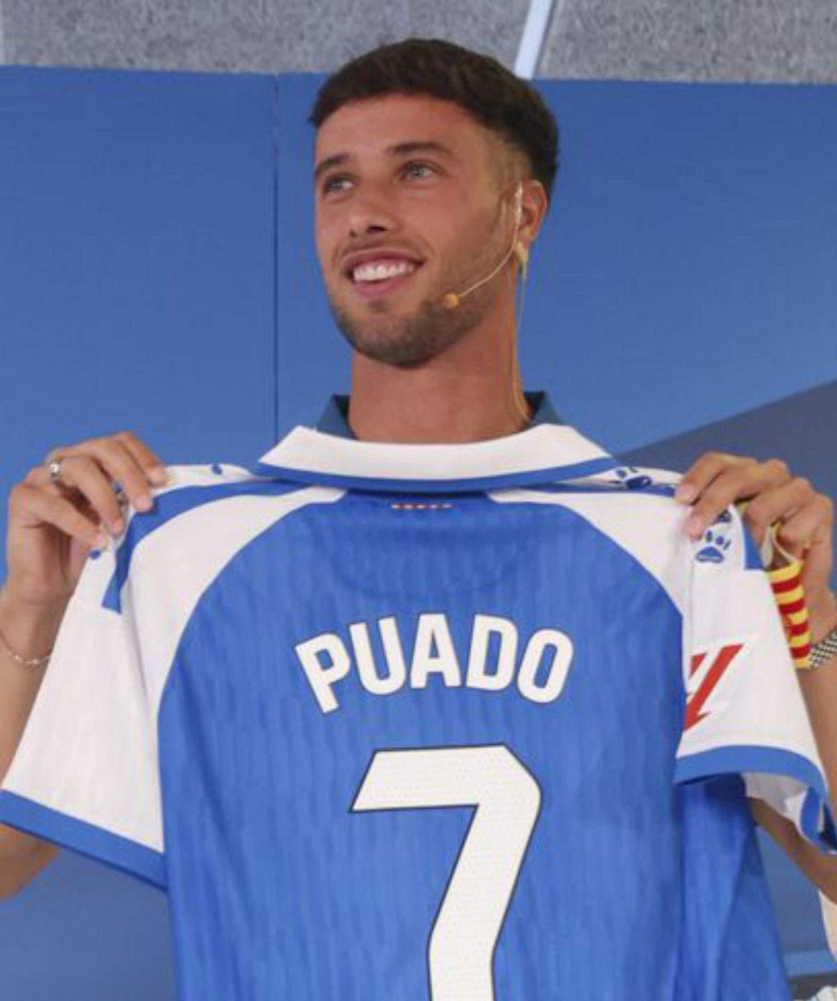 Puado jura fidelitat eterna a l’Espanyol: "Vull ser un ‘one club man’" Puado jura fidelitat eterna a l’Espanyol: "Vull ser un ‘one club man’"