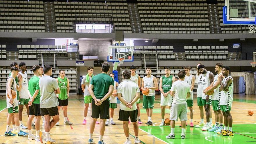 El Amics Castelló startet in die Saison 26/27 mit einer Herausforderung: dem Aufstieg: "Es macht nicht den Eindruck, als wäre man ein Team, das sich gerade erst kennengelernt hat"