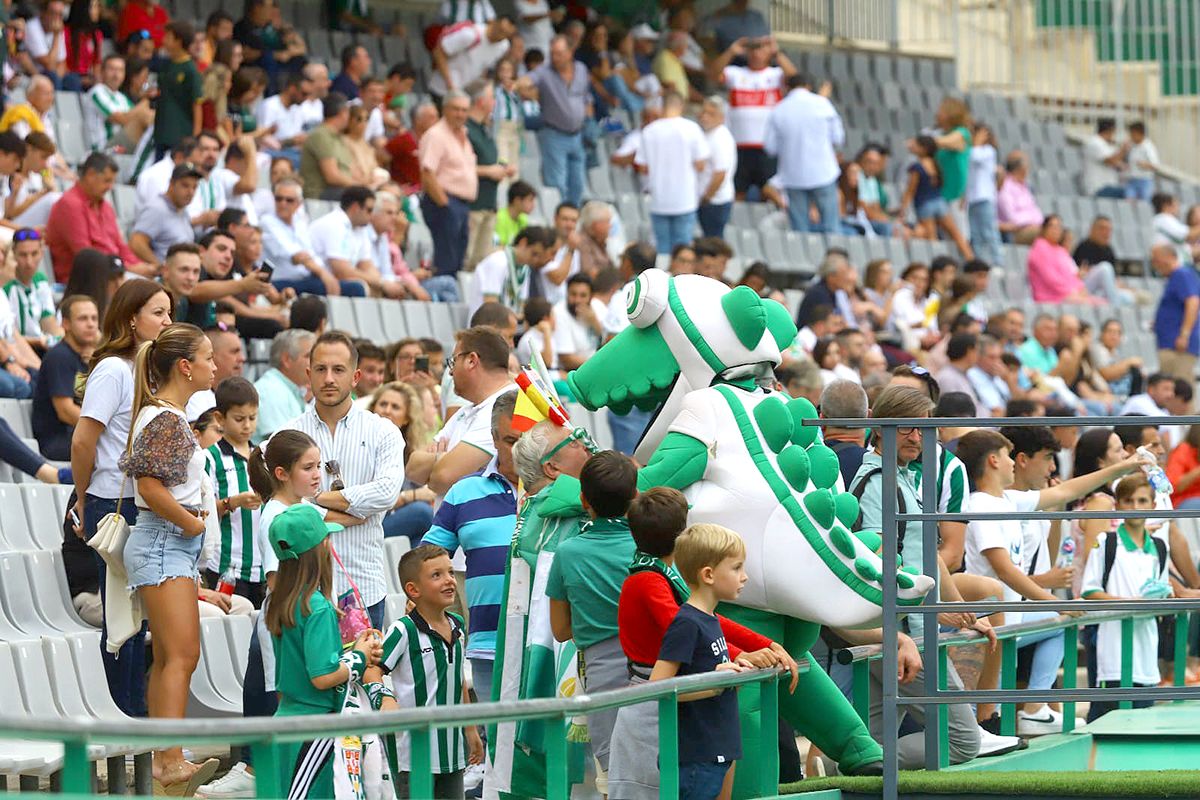 Las imágenes de la afición del Córdoba CF - Sanse