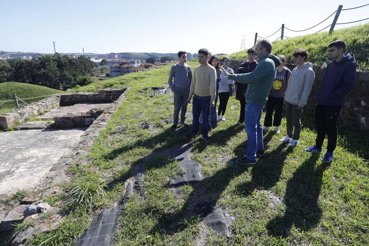 Una visita guiada a las excavaciones