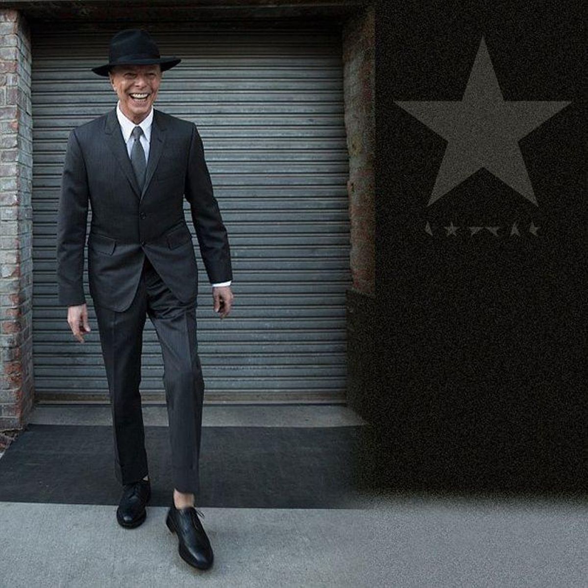 Una de las últimas fotos públicas de David Bowie, realizada por Jimmy King para el lanzamiento de su disco 'Blackstar', el último que publicó tan solo dos días antes de su muerte en 2016.