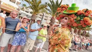 Fusión entre lo local y lo importado en Arona: el coso del Carnaval coincide con San Patricio y reúne a 25.000 personas