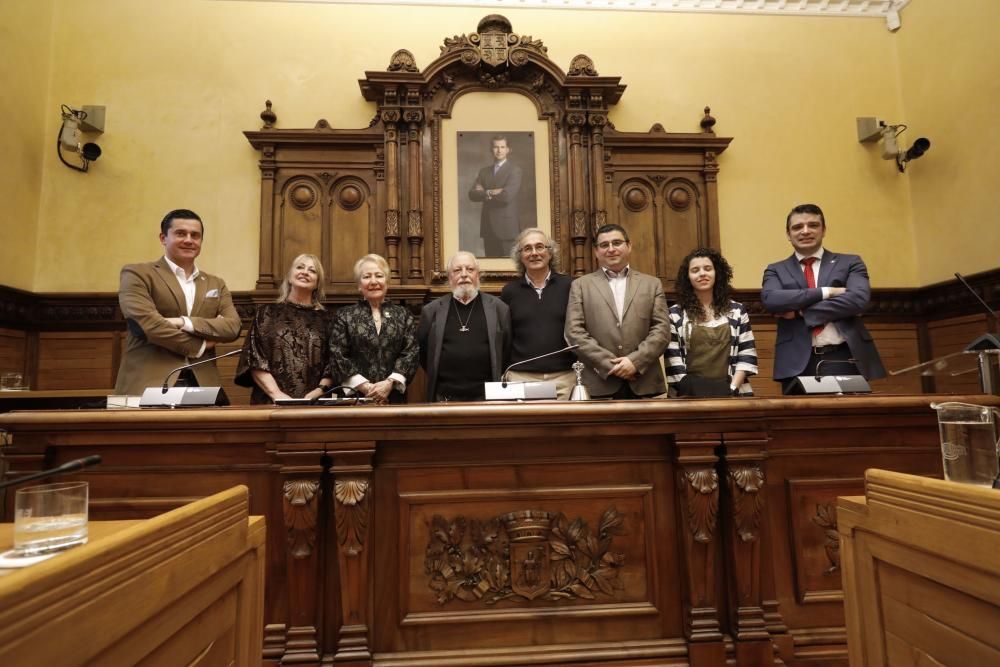 Pleno honorífico de distinciones